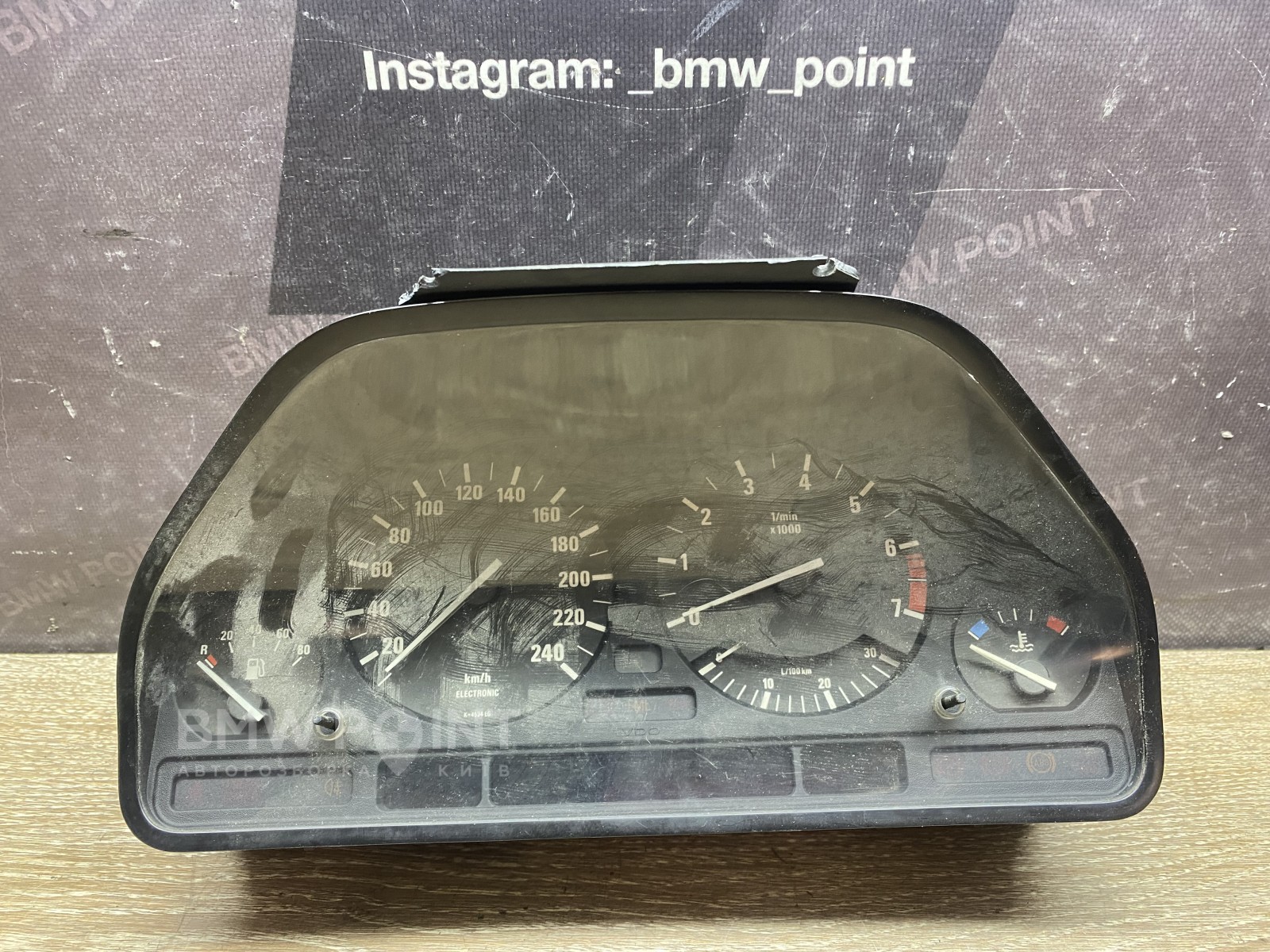 Панель приладів BMW E34 (МКПП) бензин VDO